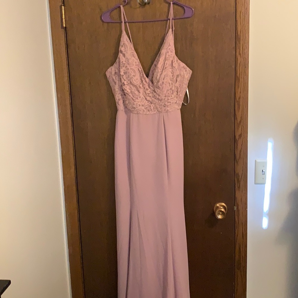 B2 jasmine. Misty pink bridesmaid dress